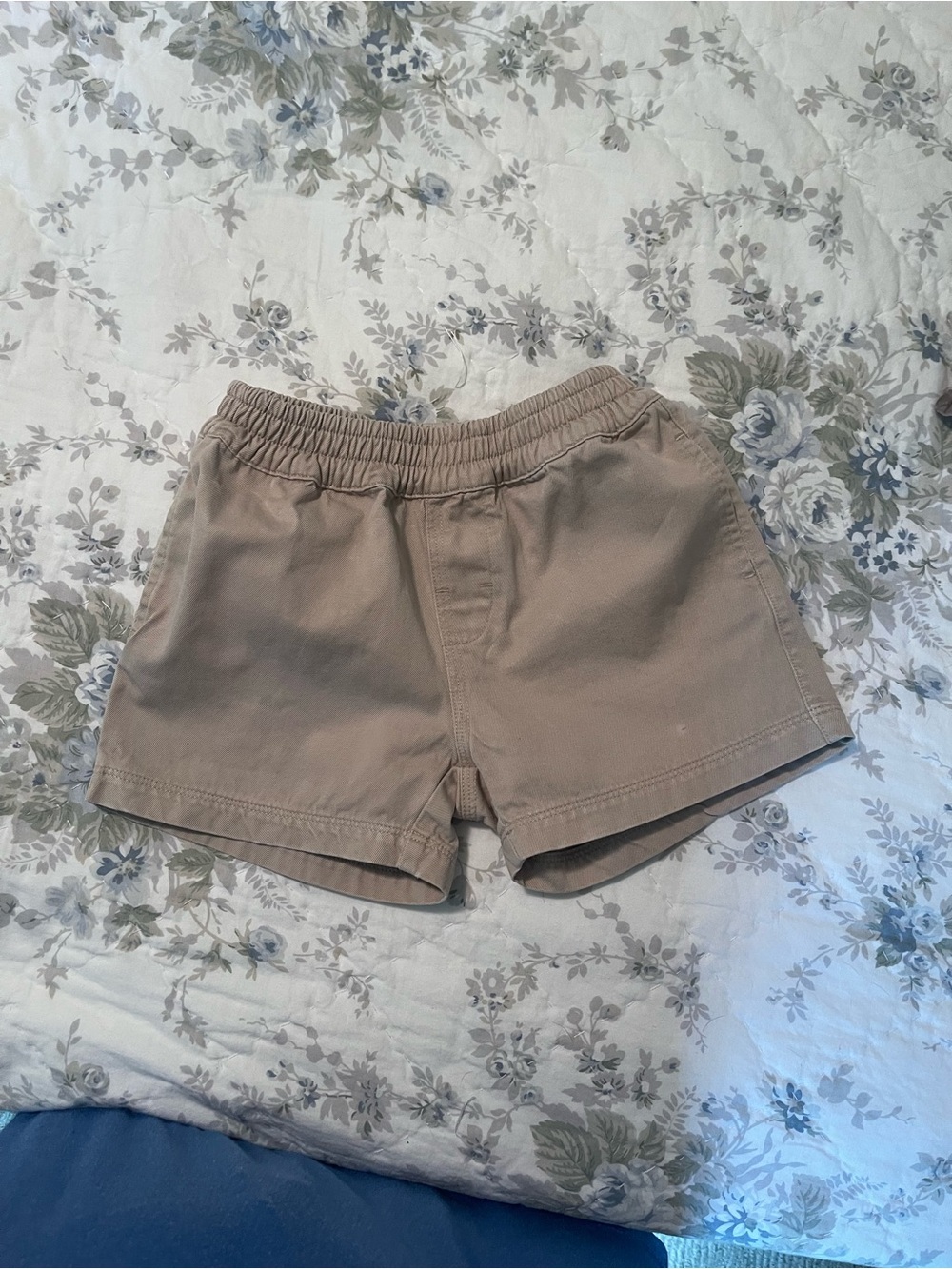 The Beaufort Bonnet Company Tan Stretch-Waist Kids Shorts